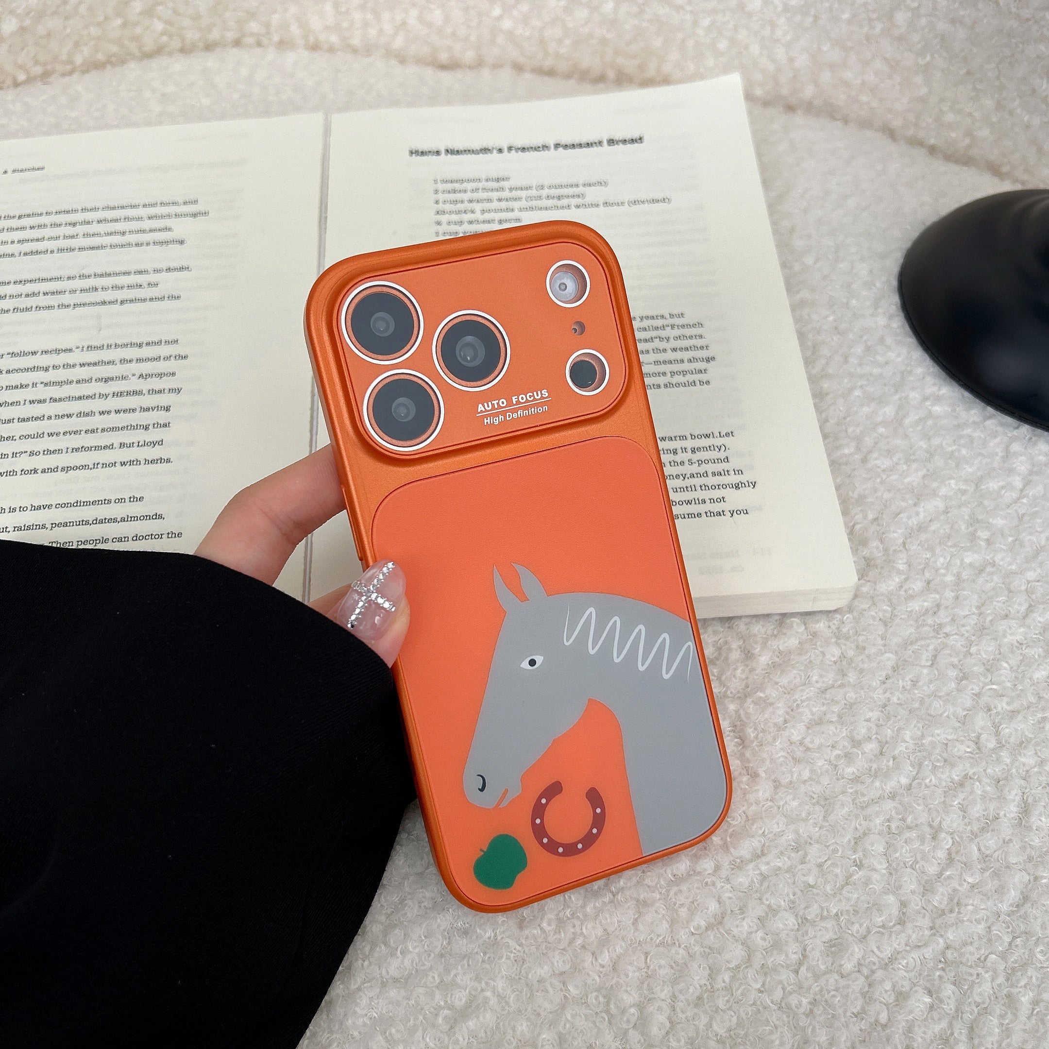 Stylish magnetic phone case