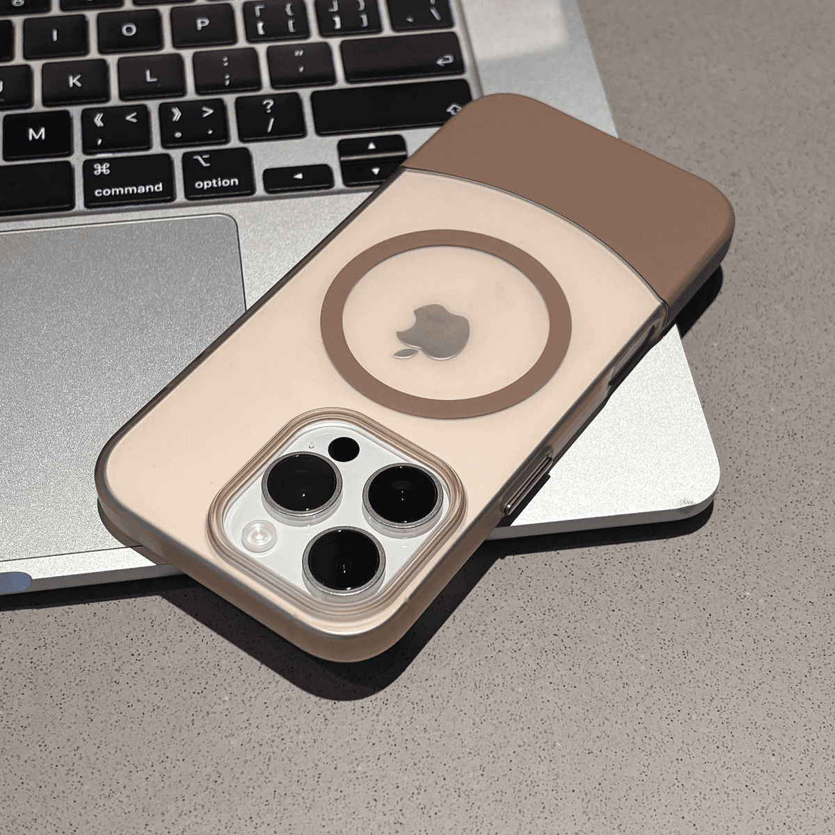 2-in-1 Detachable iPhone Case ¡§C Magnetic Modular Design, Snap & Switch Protective Cover